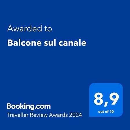 Balcone Sul Canale Venesia Bagian luar foto